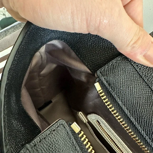 Henri Bendel “The Gotham Tote”, Black Leather - Picture 6 of 14